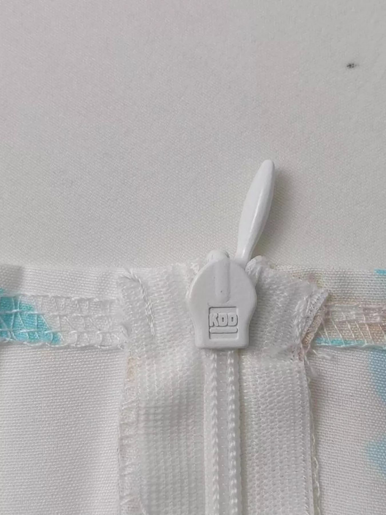 2dc3b50aae4b40318fd7e07fde4ef775-Max-Origin